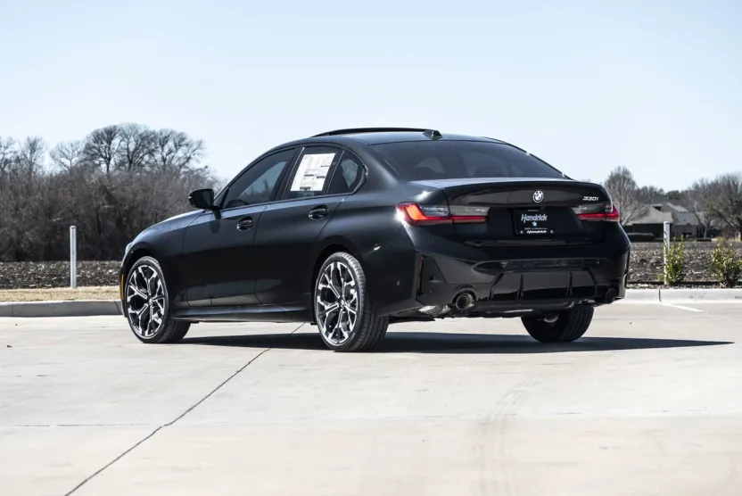 2025 Bmw 330i photo 1