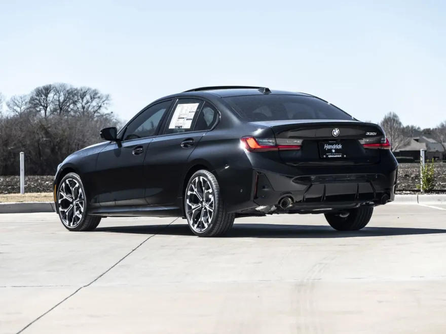 2025 Bmw 330i photo 1