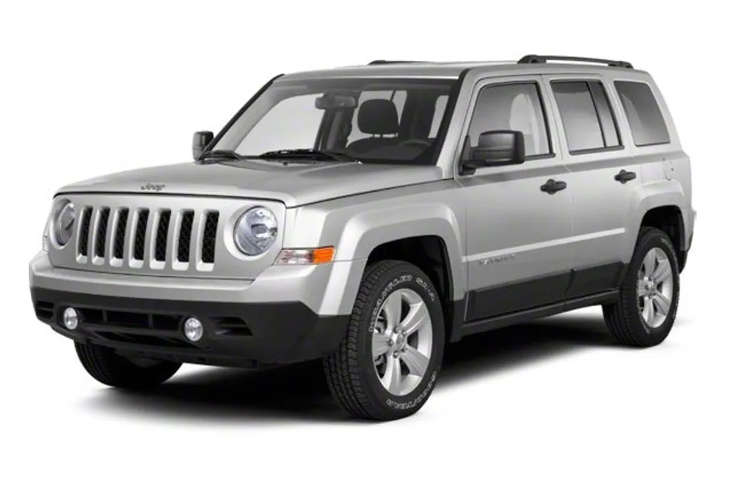 2013 Jeep Patriot Latitude photo 1