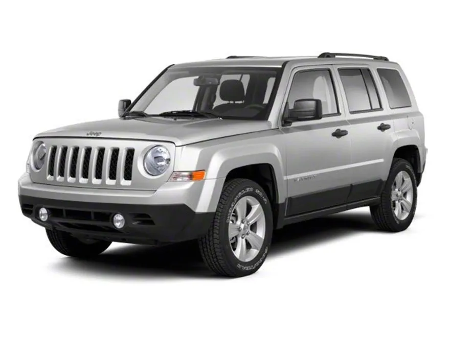2013 Jeep Patriot Latitude photo 1