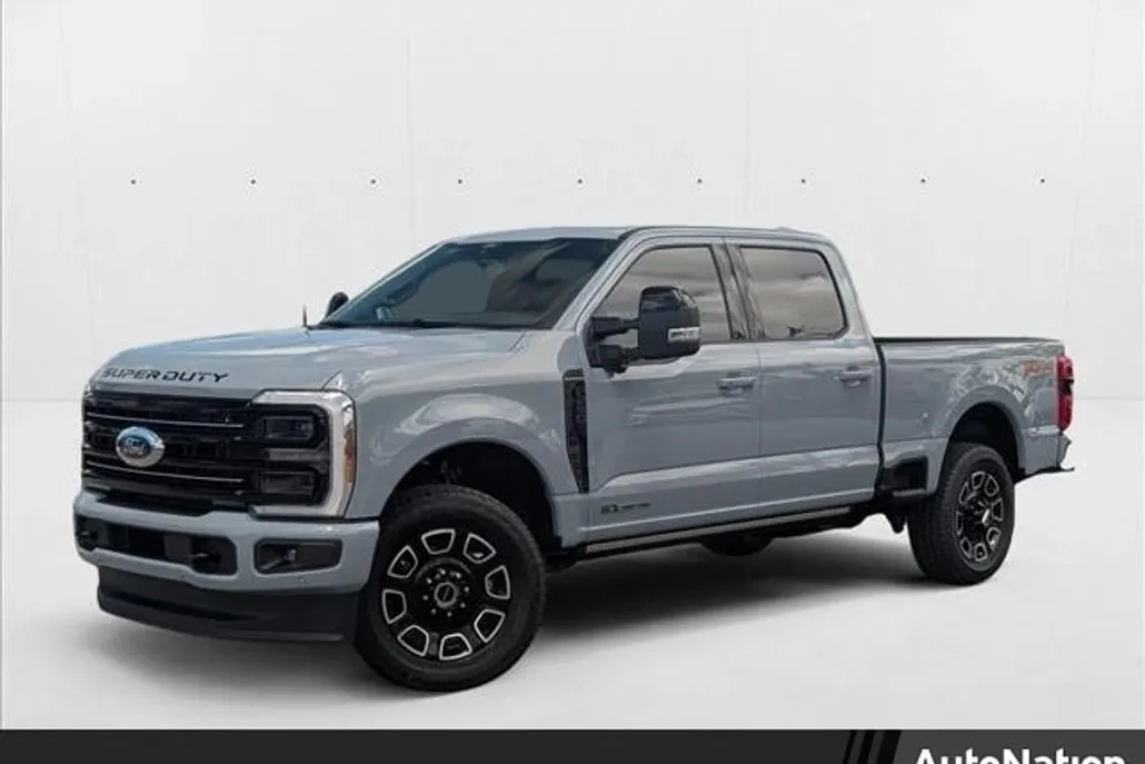 2025 Ford F-250 Platinum photo 1
