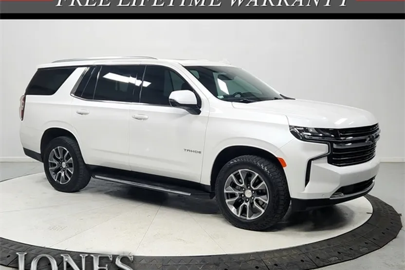 2022 Chevrolet Tahoe LT photo 1