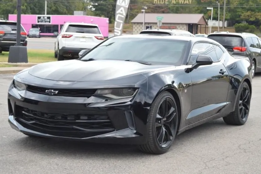 2018 Chevrolet Camaro LS Coupe photo 1