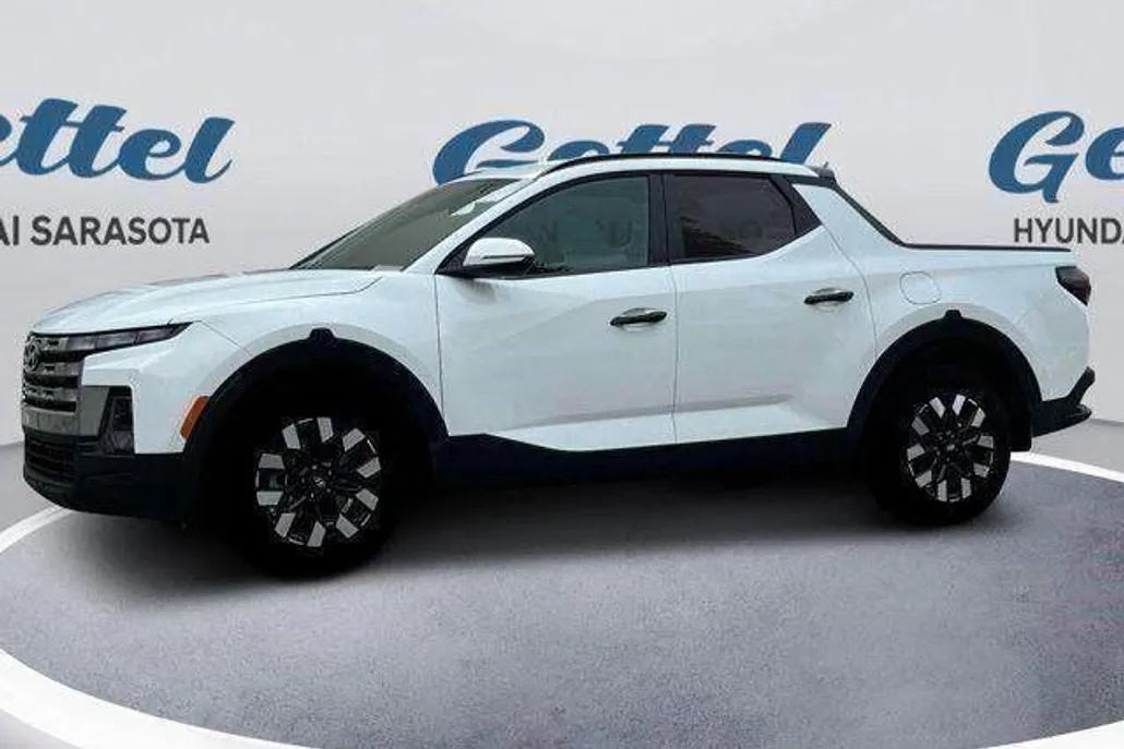 2025 Hyundai Santa Cruz SEL photo 1