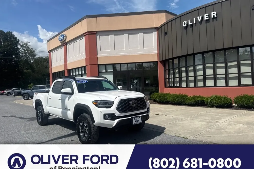 2023 Toyota Tacoma TRD Off-Road V6 photo 1