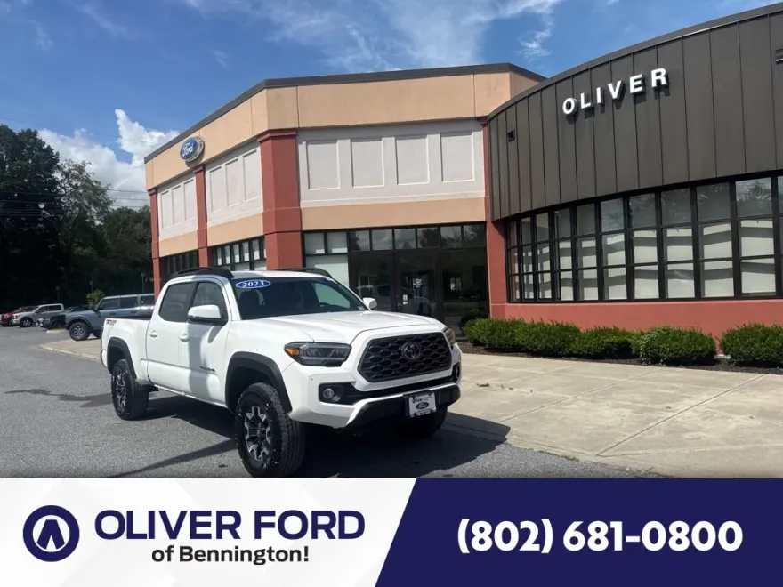 2023 Toyota Tacoma TRD Off-Road V6 photo 1