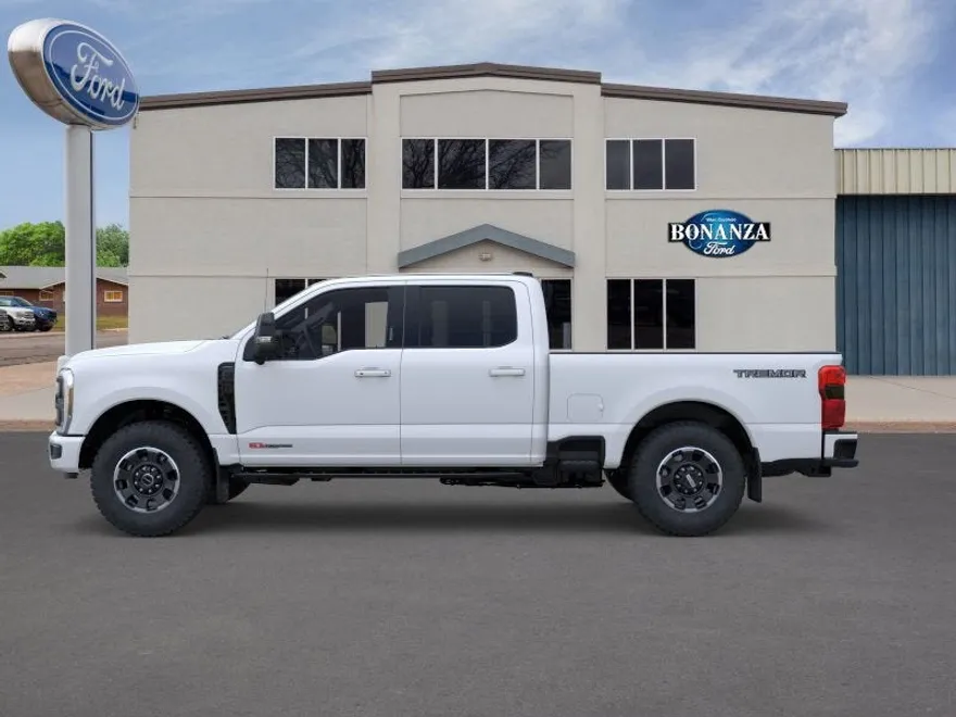 2025 Ford F-250 Lariat photo 1
