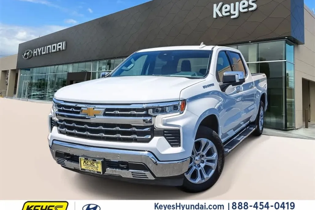 2022 Chevrolet Silverado 1500 LTZ photo 1