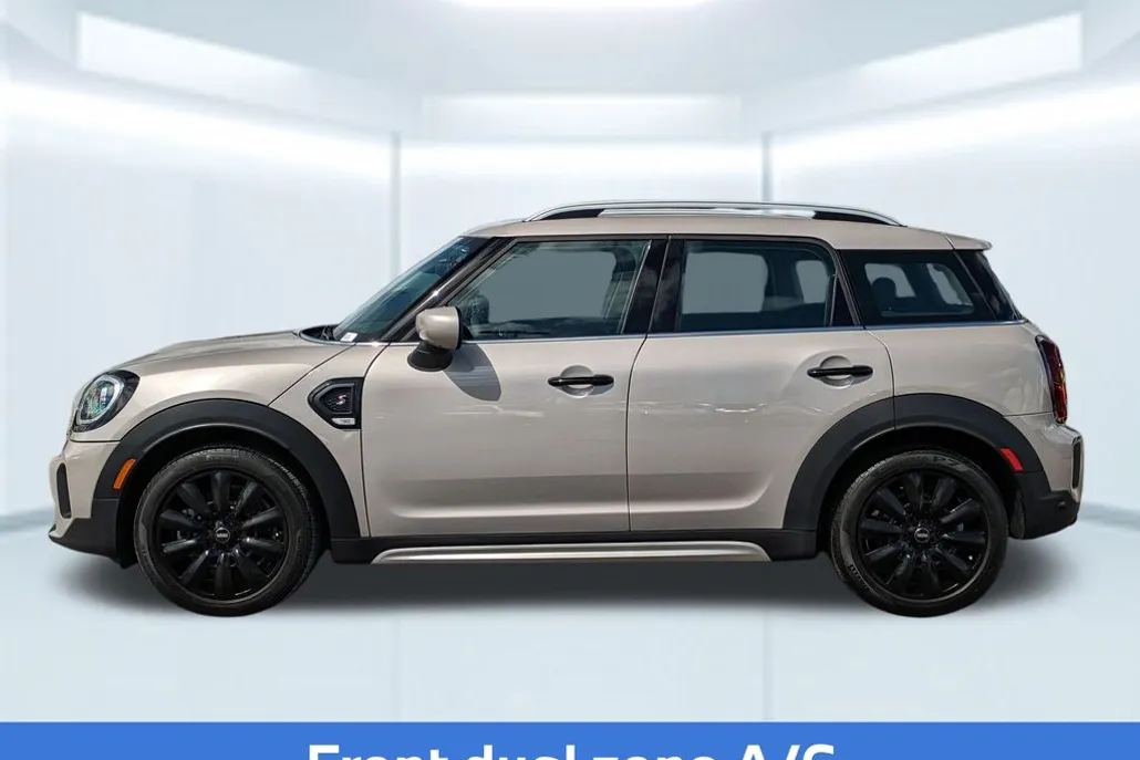 2024 Mini Countryman Signature photo 1