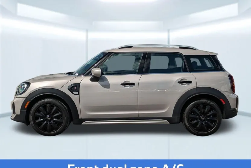 2024 Mini Countryman Signature photo 1