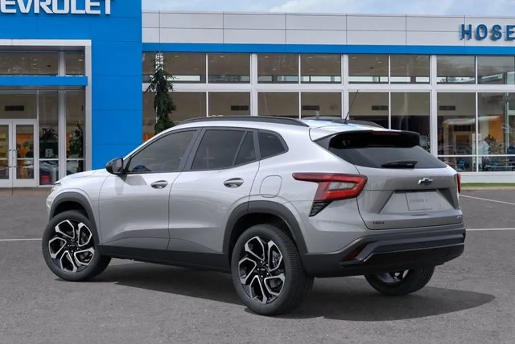 2025 Chevrolet Trax photo 1