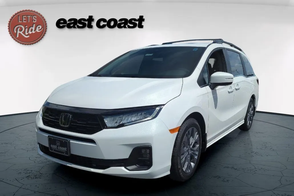 2026 Honda Odyssey Touring photo 1