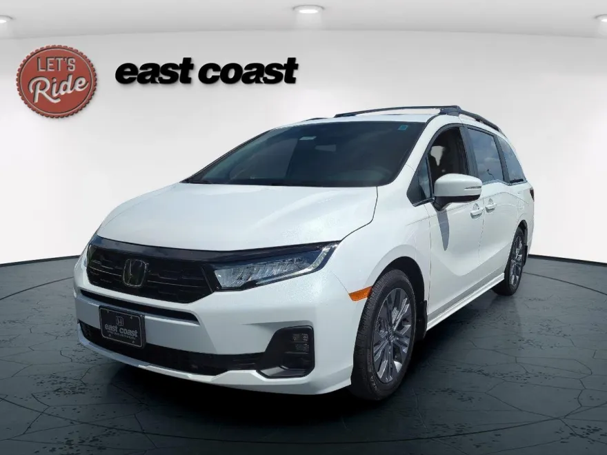 2026 Honda Odyssey Touring photo 1