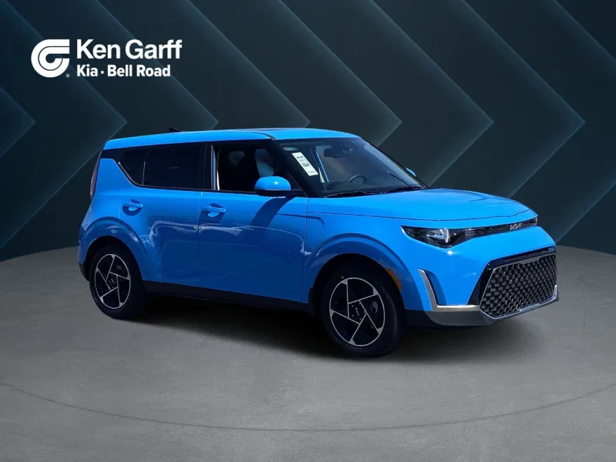 2025 Kia Soul EX photo 1
