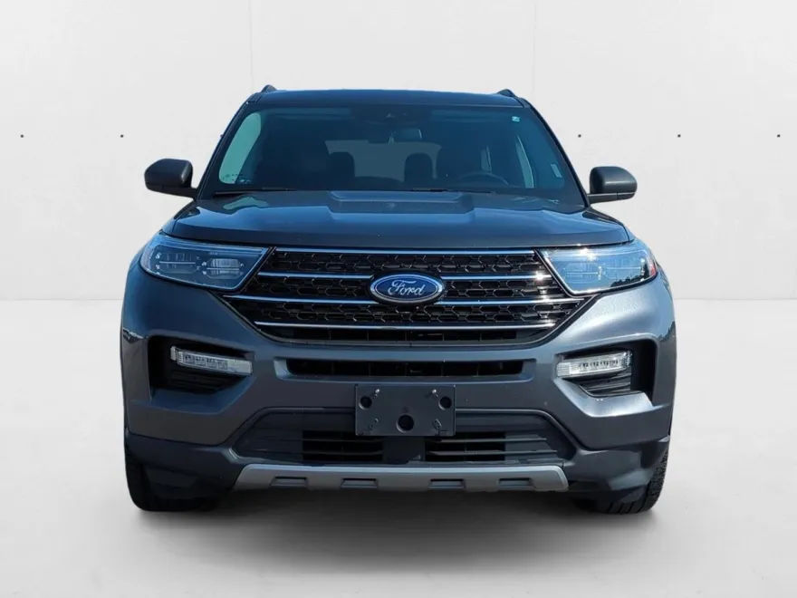 2020 Ford Explorer XLT photo 1