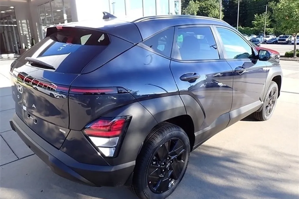 2026 Hyundai Kona SEL photo 1