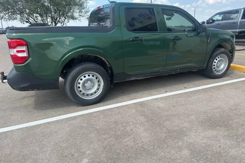 2025 Ford Maverick XL photo 1