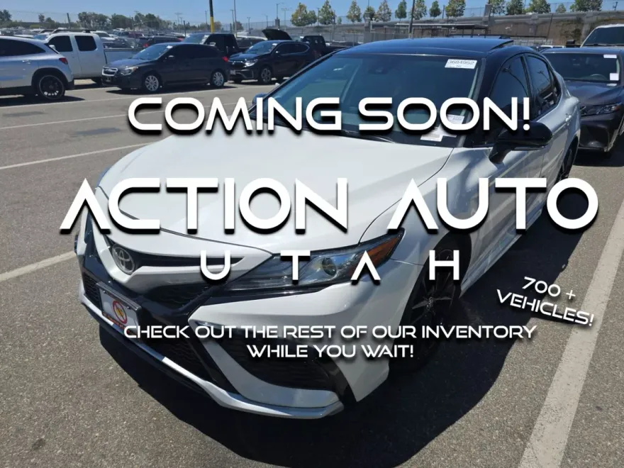 2023 Toyota Camry V6 photo 1