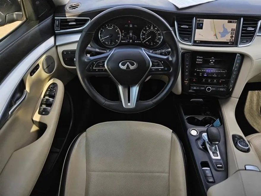 2022 Infiniti QX50 Essential photo 1