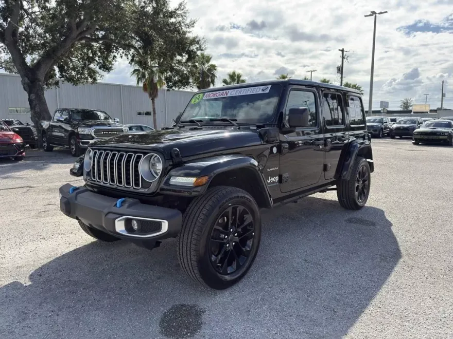 2024 Jeep Wrangler Sahara 4xe photo 1