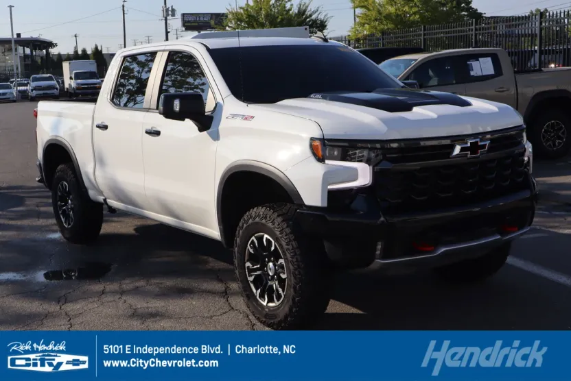 2024 Chevrolet Silverado 1500 ZR2 photo 1
