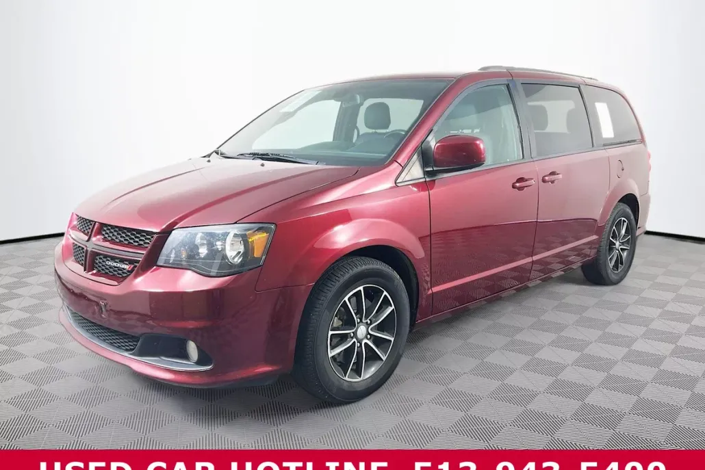 2019 Dodge Grand Caravan GT photo 1