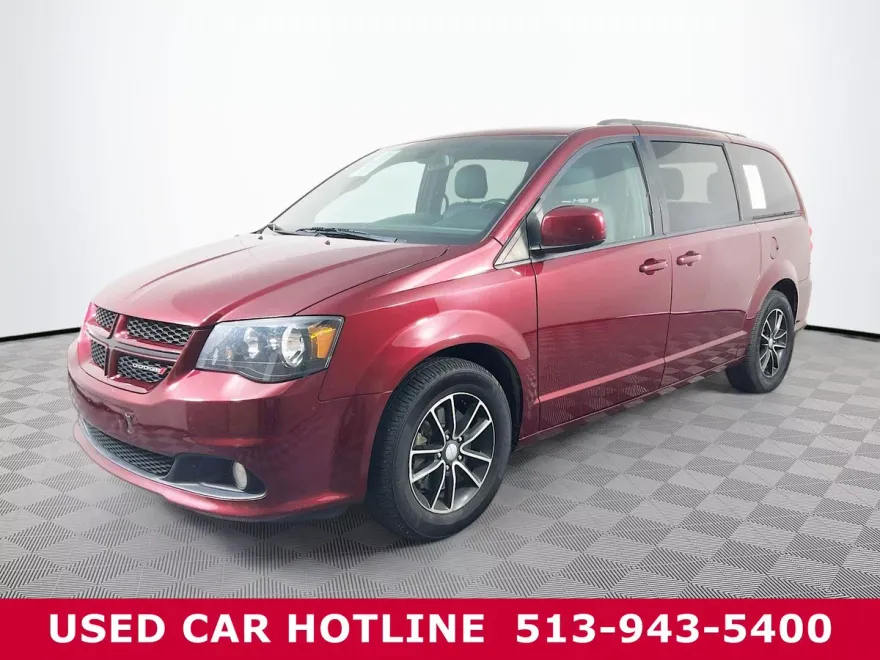 2019 Dodge Grand Caravan GT photo 1