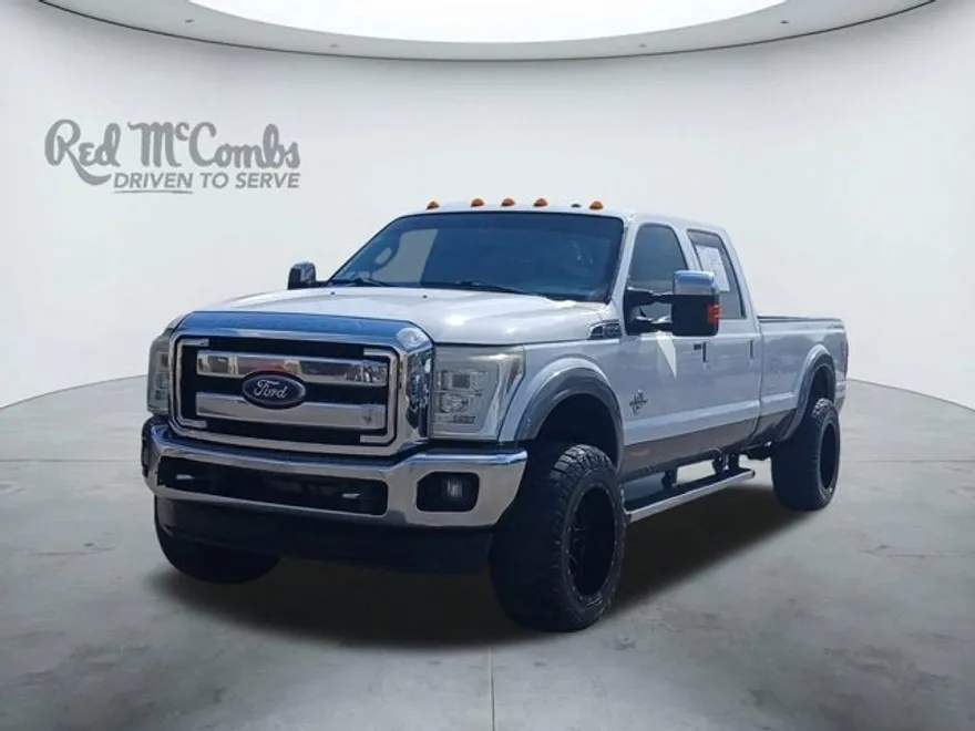 2013 Ford F-350 Lariat photo 1