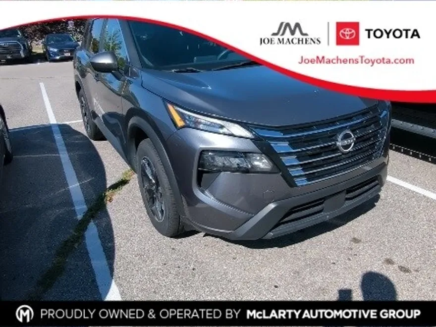 2024 Nissan Rogue SV photo 1