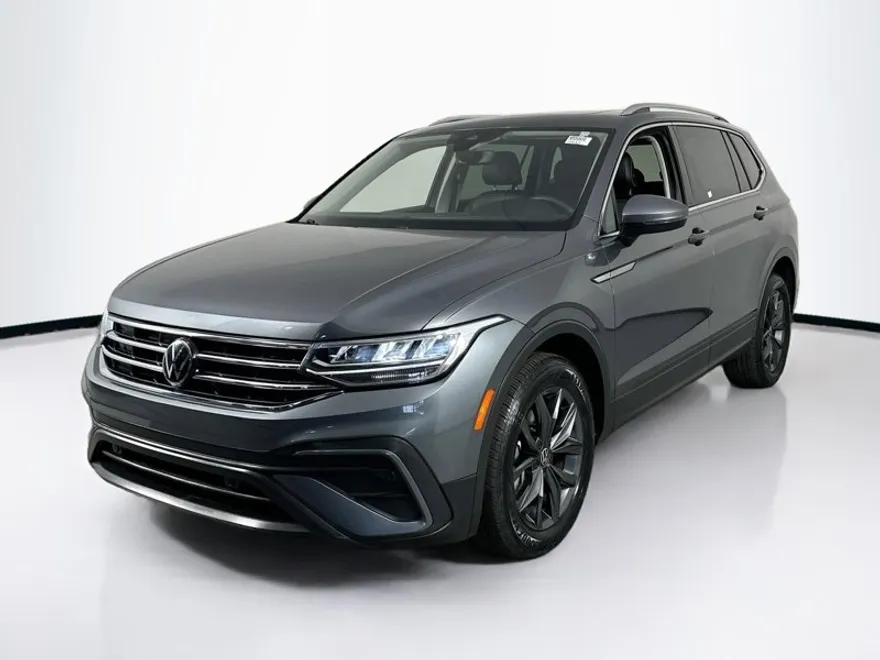 2022 Volkswagen Tiguan SE photo 1