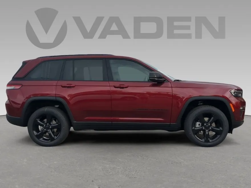 2025 Jeep Grand Cherokee Limited photo 1