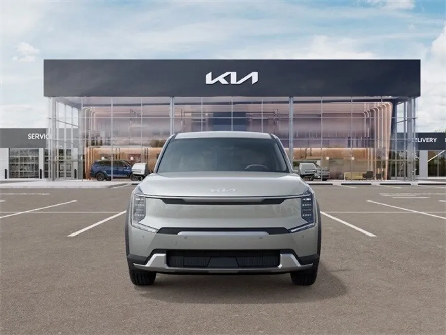 2026 Kia EV9 Light Long Range photo 1