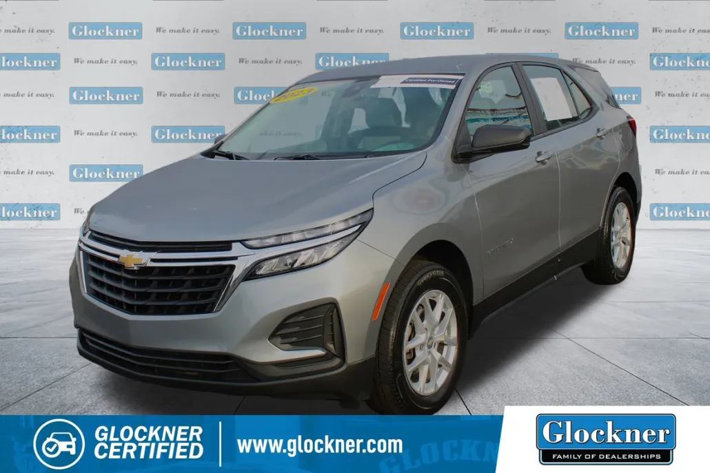 2023 Chevrolet Equinox LS photo 1