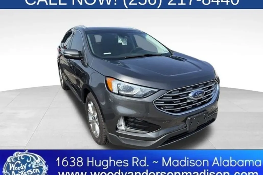 2019 Ford Edge Titanium photo 1