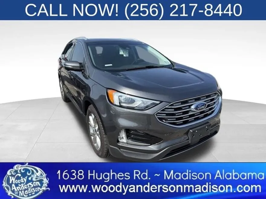 2019 Ford Edge Titanium photo 1