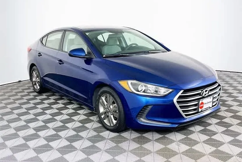 2017 Hyundai Elantra SE photo 1