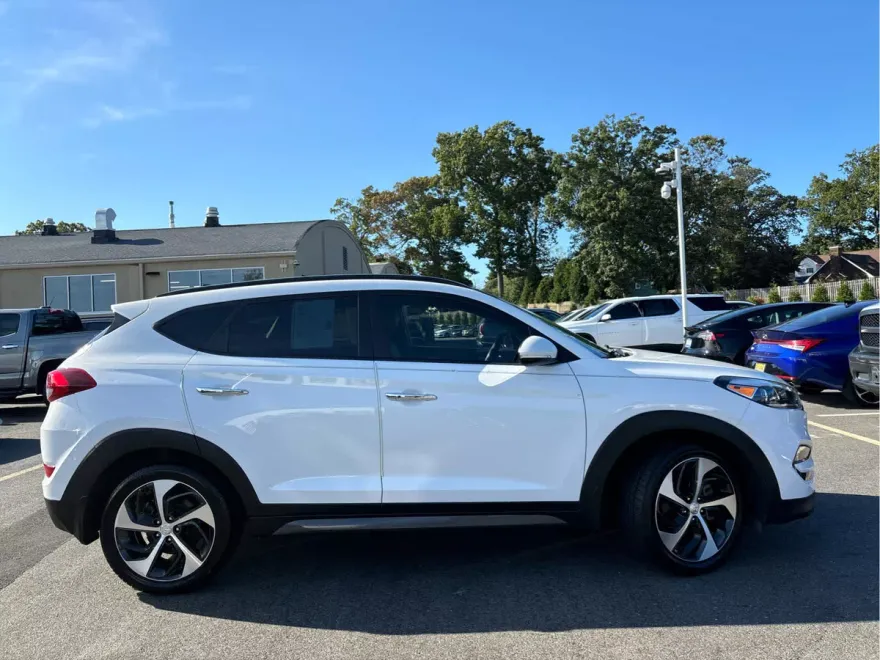 2016 Hyundai Tucson Limited photo 1