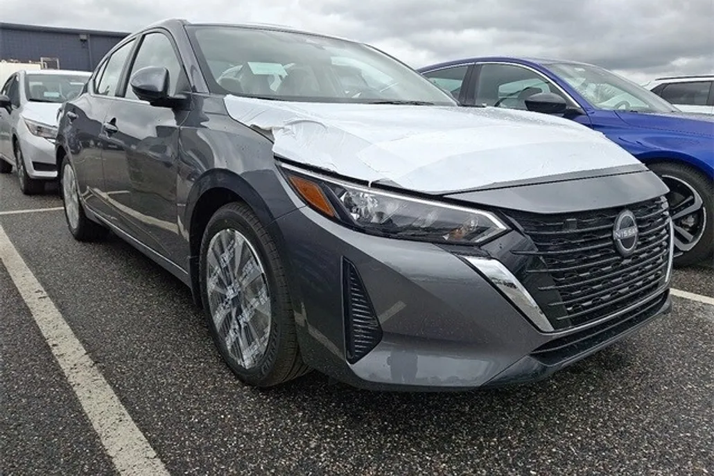 2025 Nissan Sentra SV photo 1