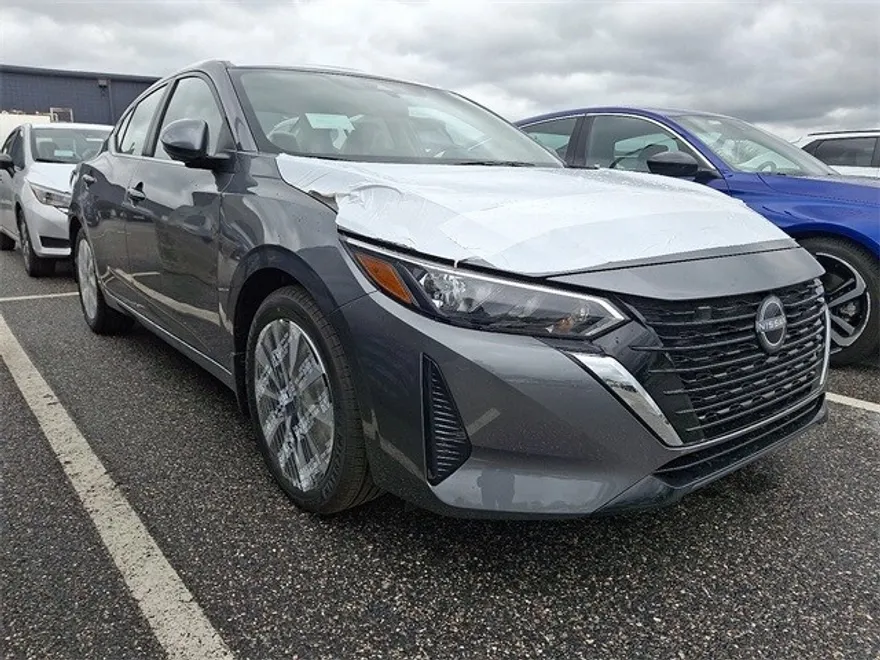 2025 Nissan Sentra SV photo 1