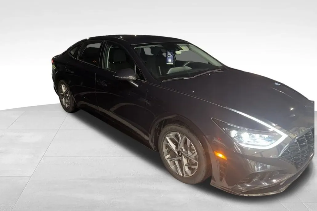 2023 Hyundai Sonata SEL photo 1