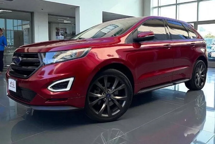 2016 Ford Edge Sport photo 1