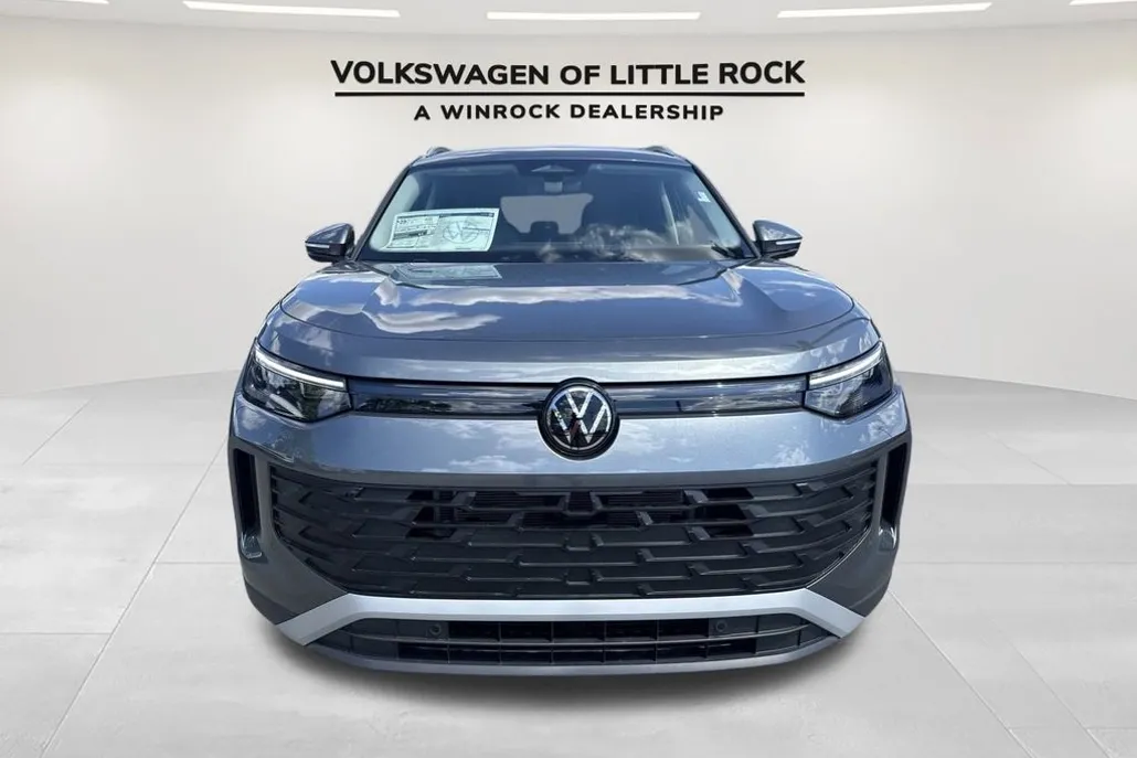 2025 Volkswagen Tiguan S photo 1