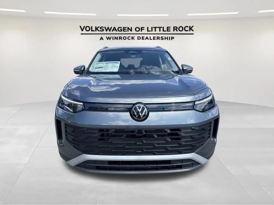 2025 Volkswagen Tiguan S photo 1