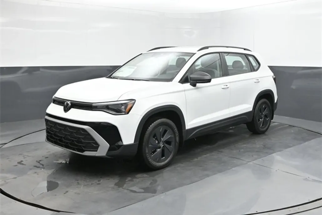 2025 Volkswagen Taos S photo 1