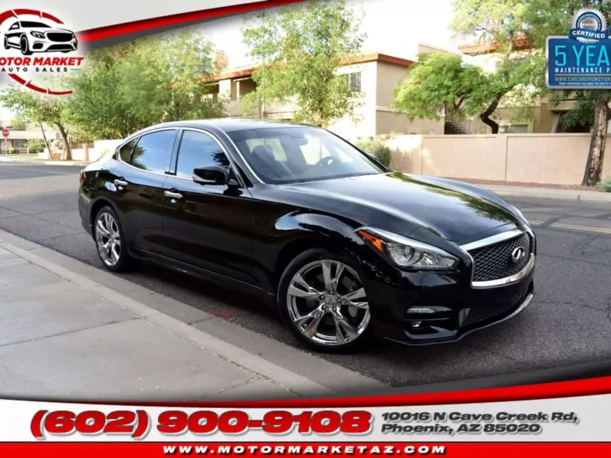 2017 Infiniti Q70 3.7 photo 1