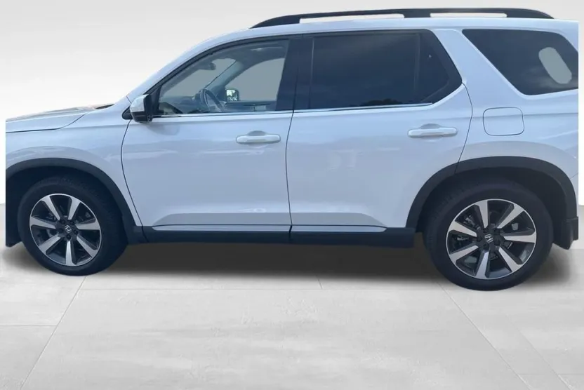 2023 Honda Pilot Elite photo 1