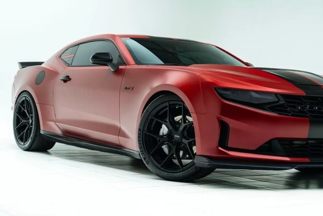 2021 Chevrolet Camaro LT1 photo 1