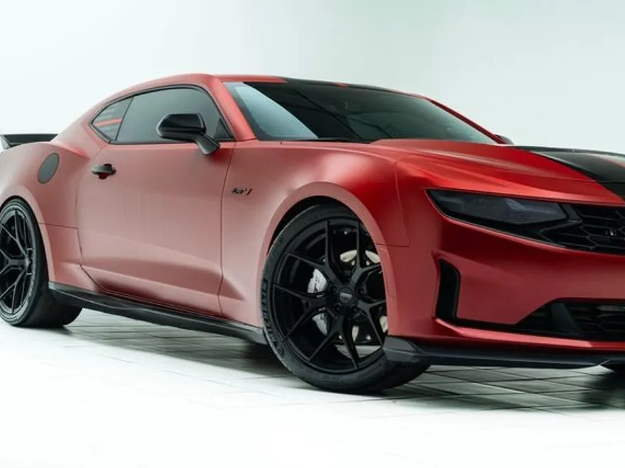 2021 Chevrolet Camaro LT1 photo 1