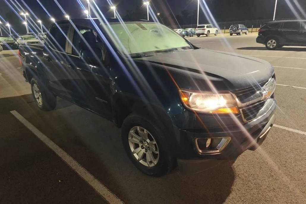 2019 Chevrolet Colorado LT photo 1