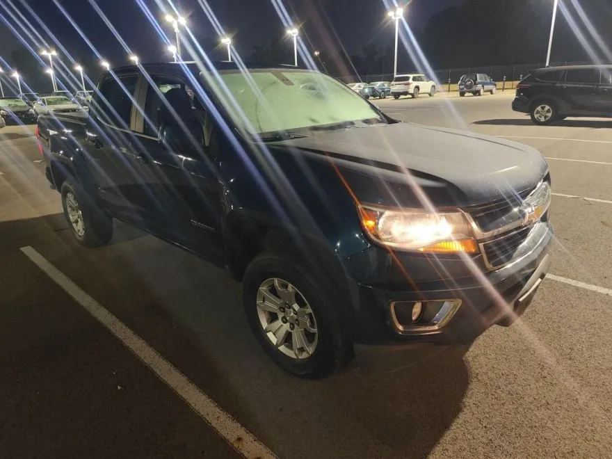 2019 Chevrolet Colorado LT photo 1